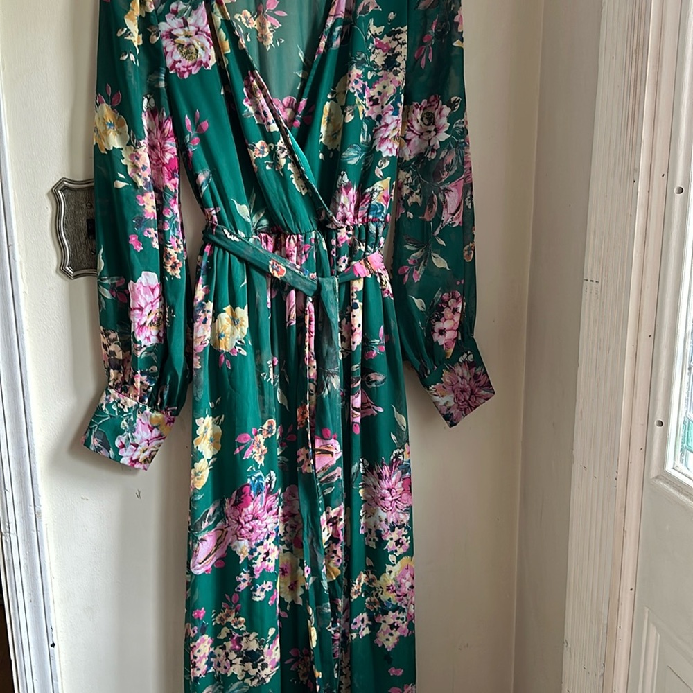 Nice dress, green and pink